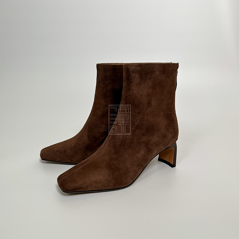 【老谭家】6CM羊翻皮方头瘦瘦靴复古高跟时装靴女里外全真皮短筒靴