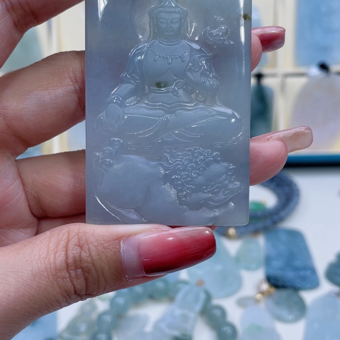 翡翠颈饰未镶嵌阿*