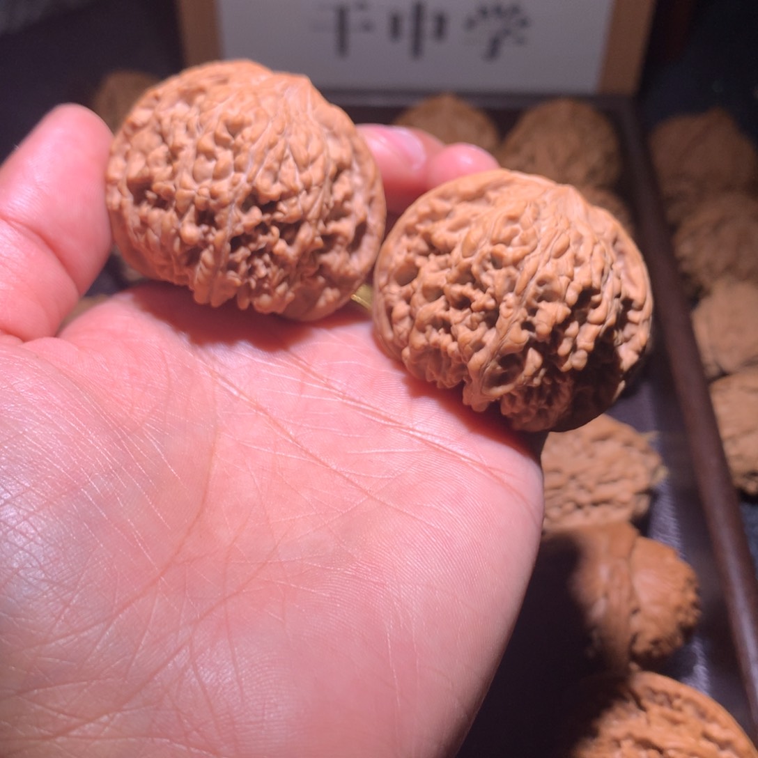 文玩核桃把件45满天星