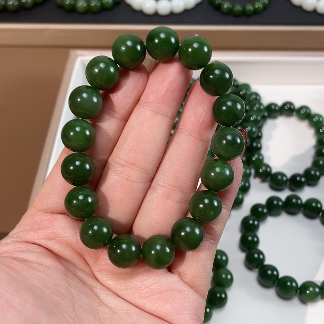 和田玉（碧玉）手链未镶嵌12 红皮老料 