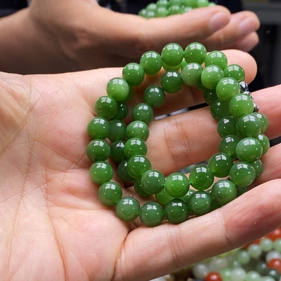 K***）和田玉（碧玉）未镶嵌颈饰