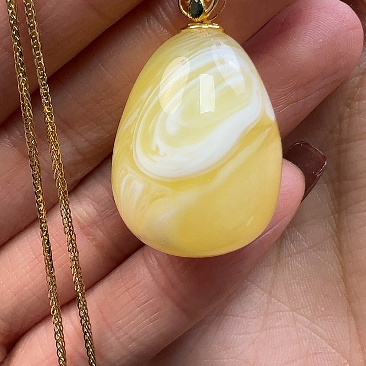 蜜蜡未镶嵌珠宝奇石