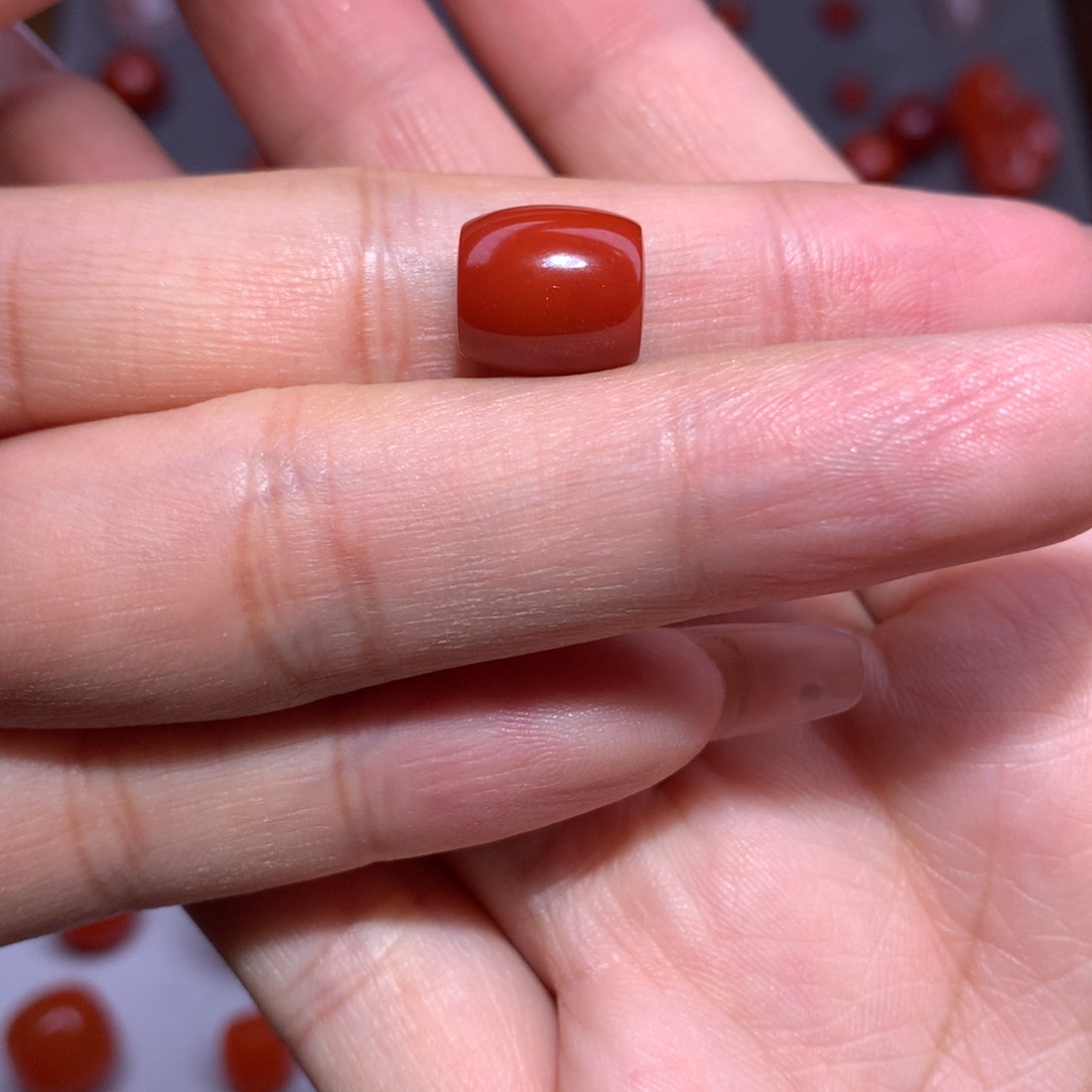 南红玛瑙锦红桶珠微纹未镶嵌9.5×10.5