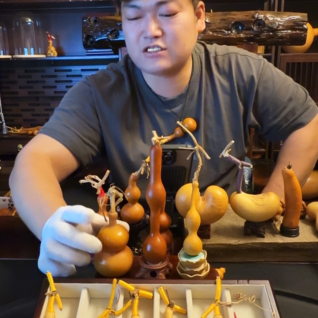 小***°，，，，，，，，，，，，，，，，，，