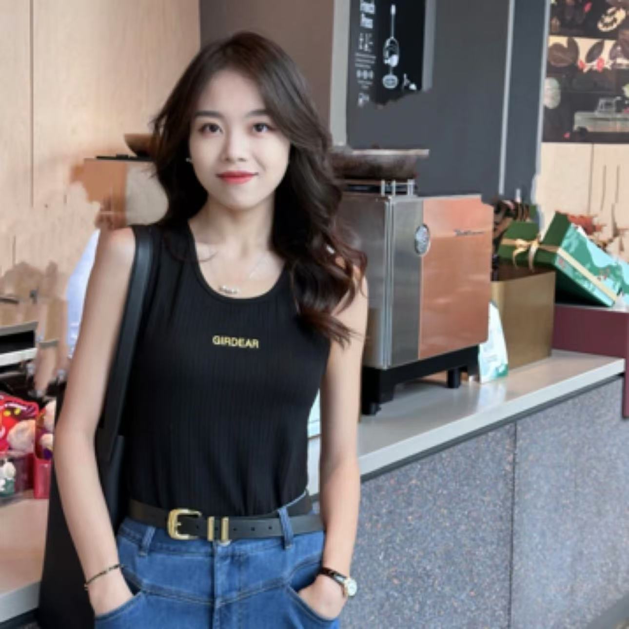 GIRDEAR/哥弟新款修身无袖T恤舒适百搭打底背心女130015