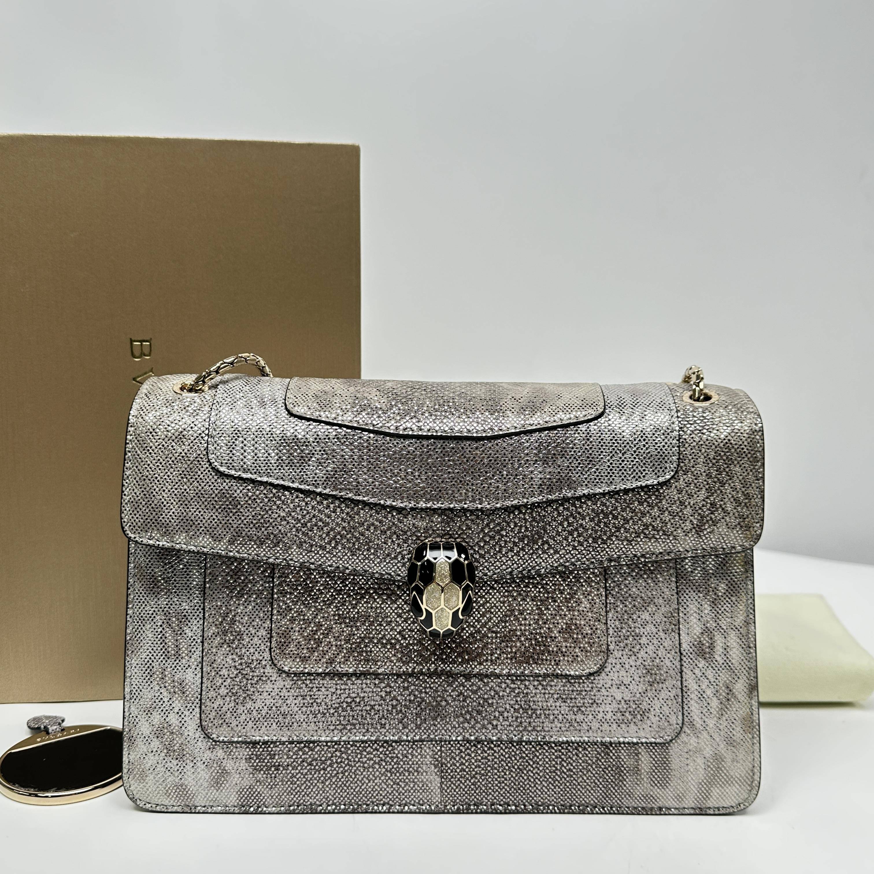 胖虎安安/宝格丽/95新/公价0/箱包/斜挎包/312502120053