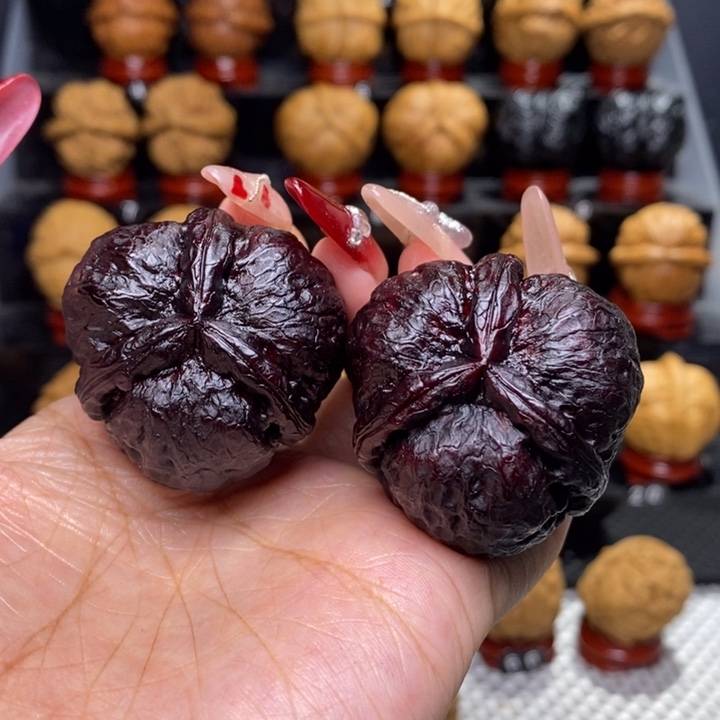 文玩核桃把件万****收炸三6号