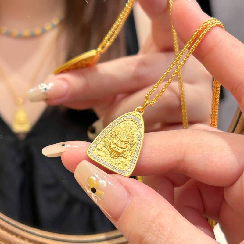 铜合金吊坠 古法点钻黄财神吊坠项链 Y016