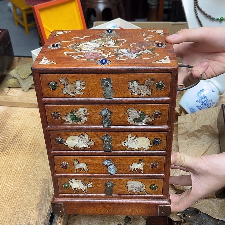 大叶紫檀（黑酸枝木类）