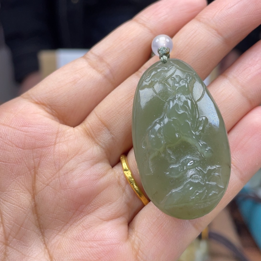 和田玉颈饰未镶嵌