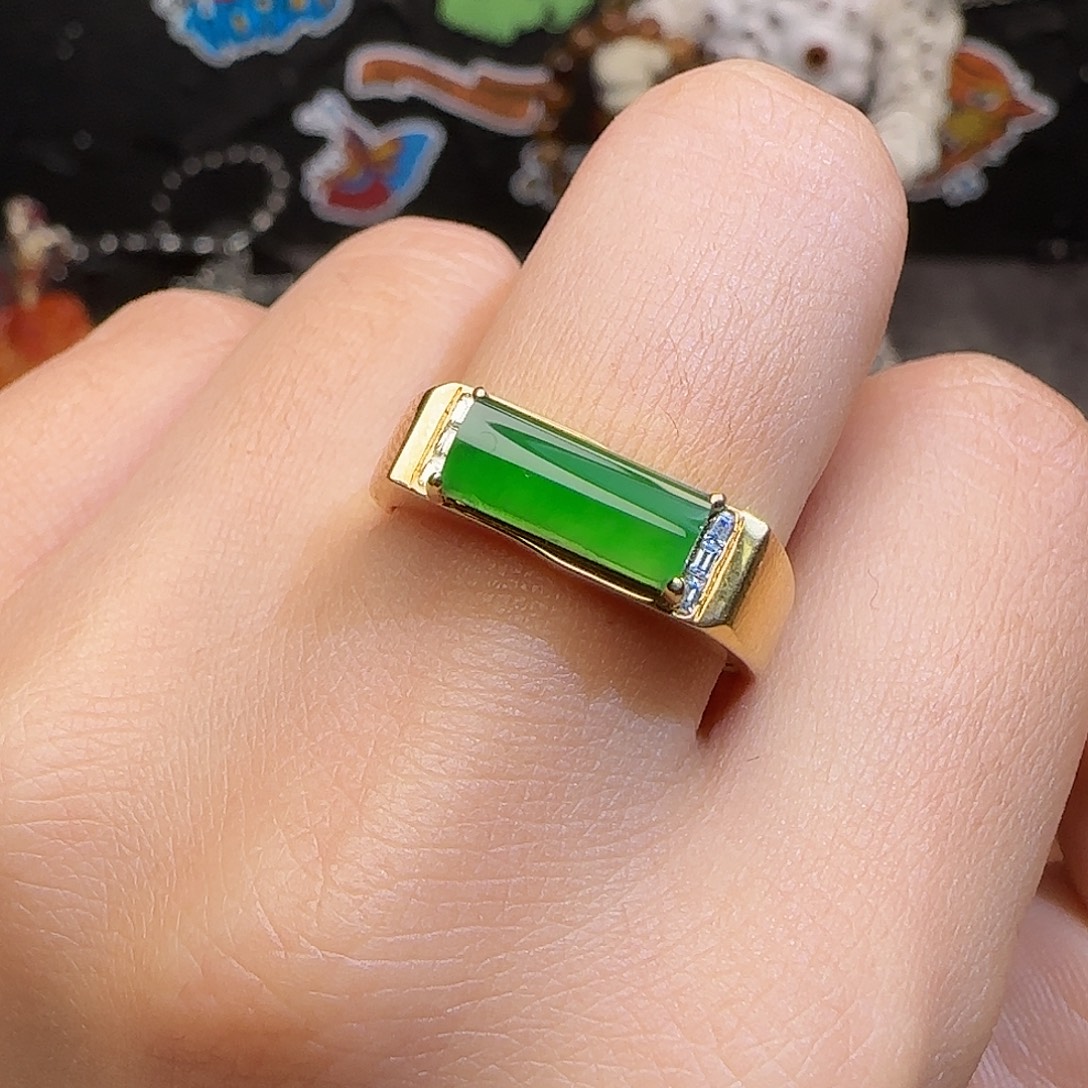 萌***馆翡翠18K金镶嵌戒指