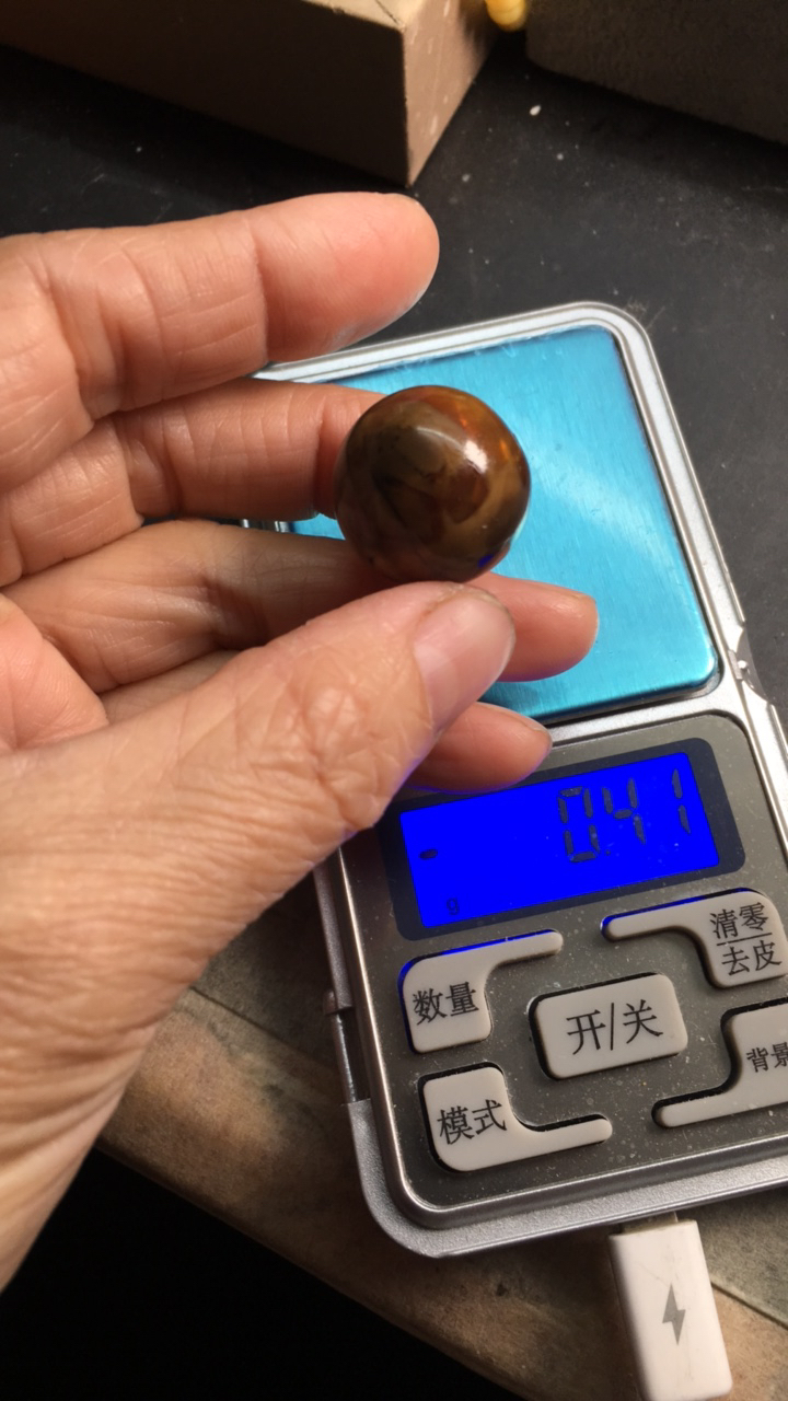 天然根珀小熊吊坠