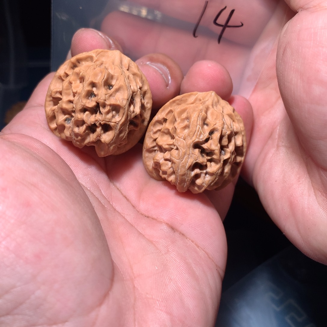 文玩核桃吊坠苹果 14