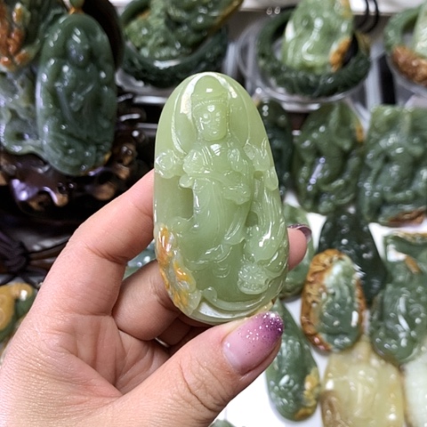 岫岩河磨玉（透闪石质玉）吊坠未镶嵌