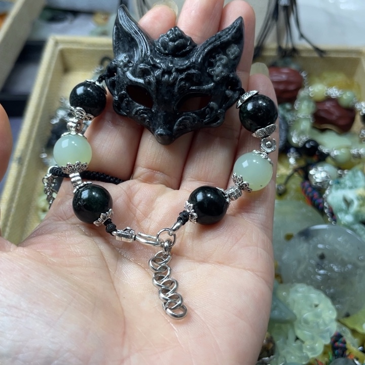 蛇纹石玉合金颈饰