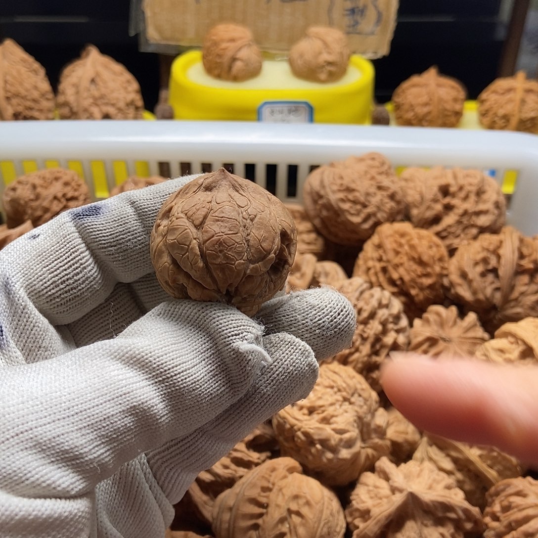 郭***店吊坠文玩核桃官帽蛇