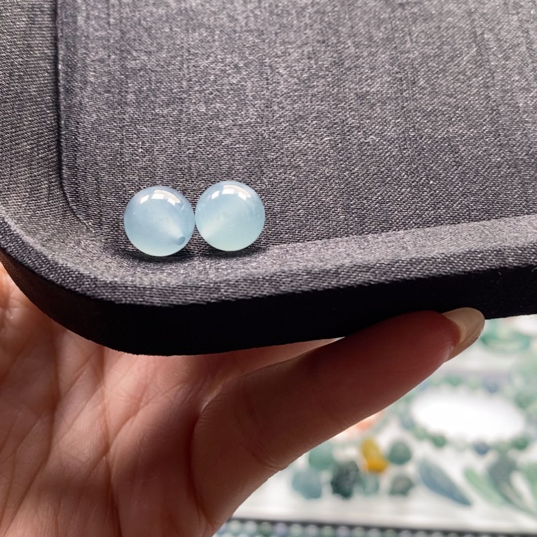 J***.翡翠未镶嵌手串卡10圆珠