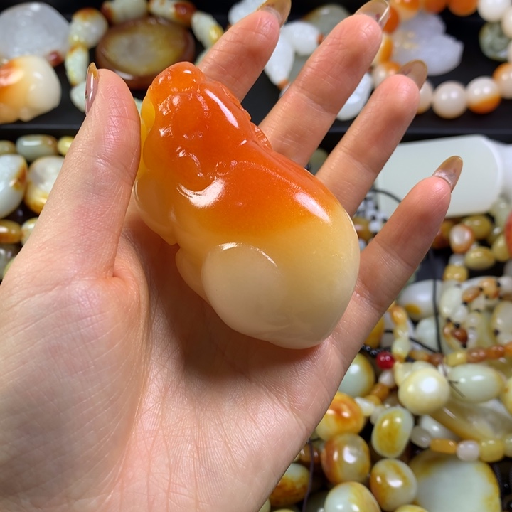 和田玉颈饰未镶嵌静****