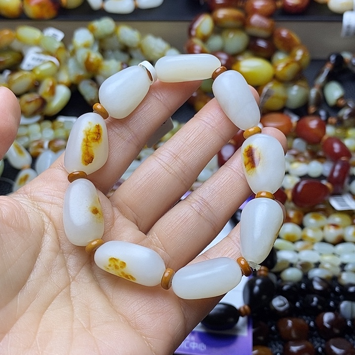 手链未镶嵌和田玉?***岸