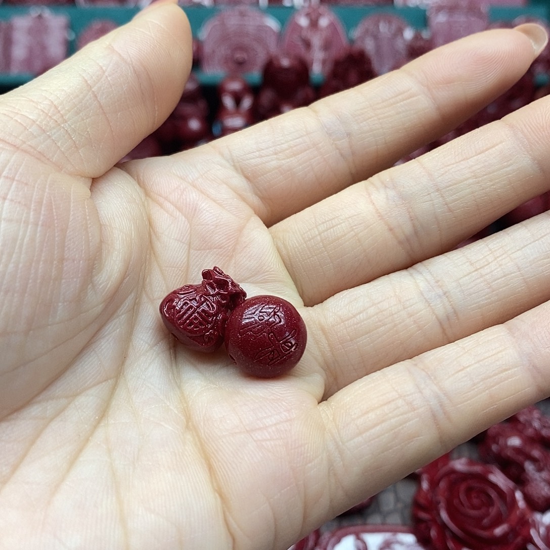 晴***3天然辰砂朱砂吊坠