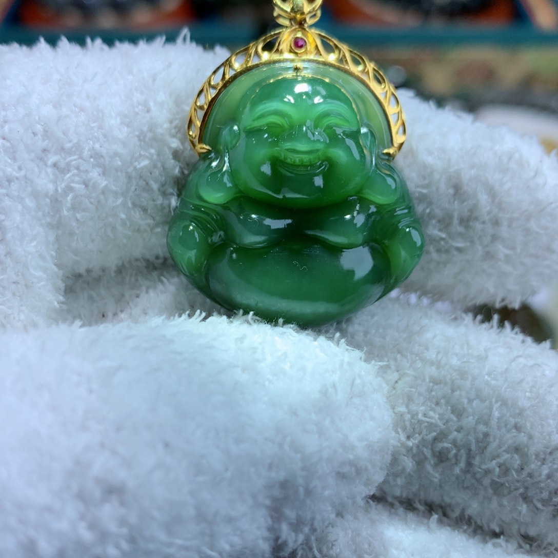 和田玉（碧玉）颈饰18K金镶嵌