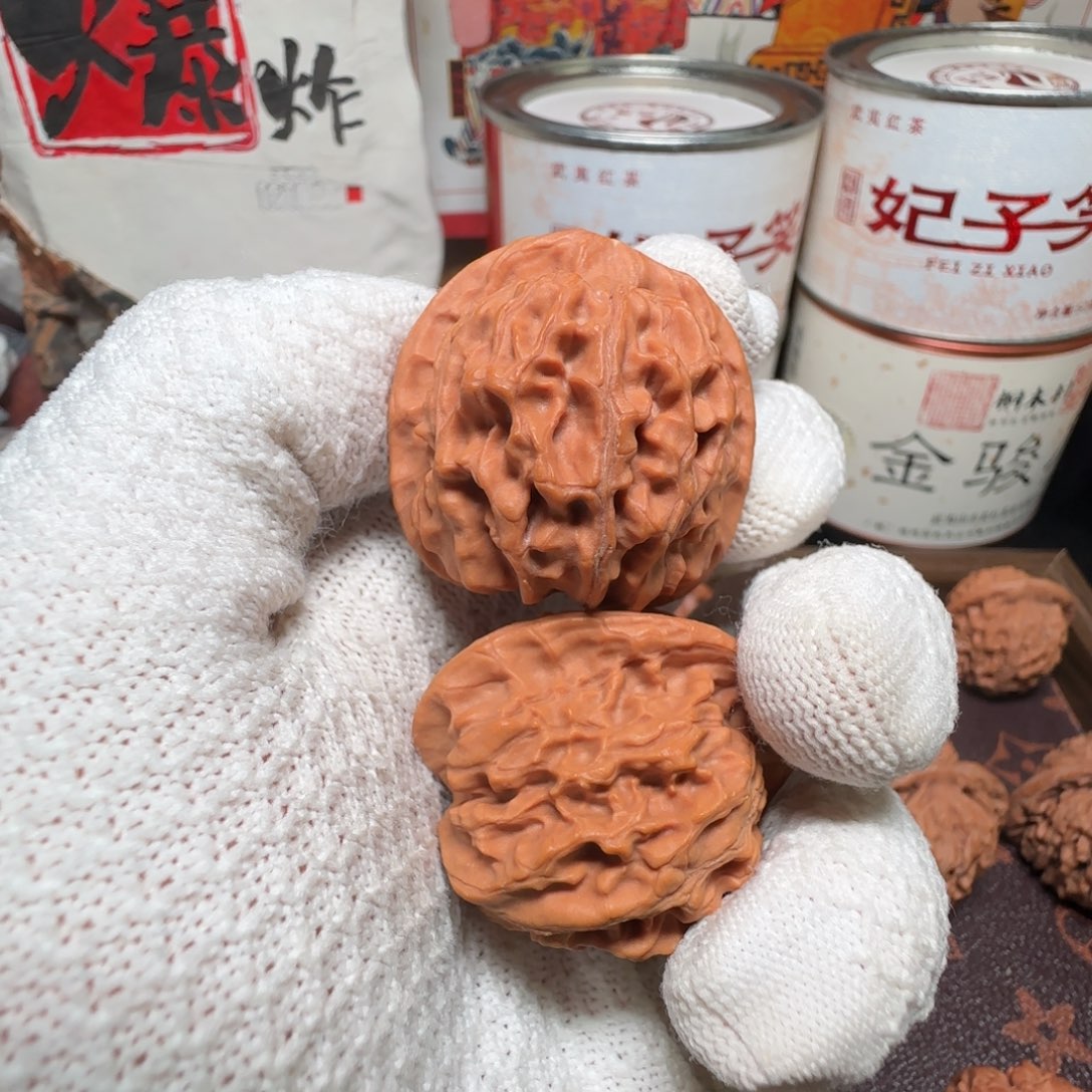 X***g文玩核桃吊坠天地