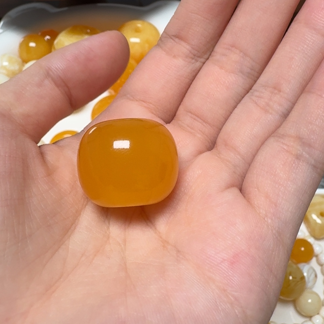 岩***神琥珀未镶嵌裸石蜜蜡墩子