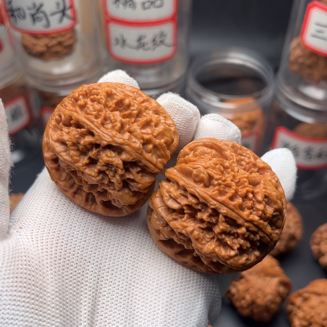 豆***花文玩核桃把件44平谷大粗筋