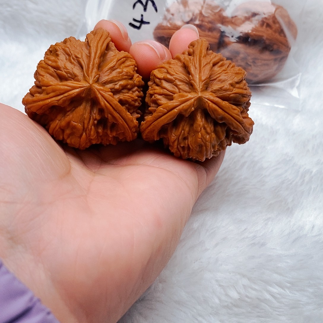 小***༼吊坠文玩核桃三棱