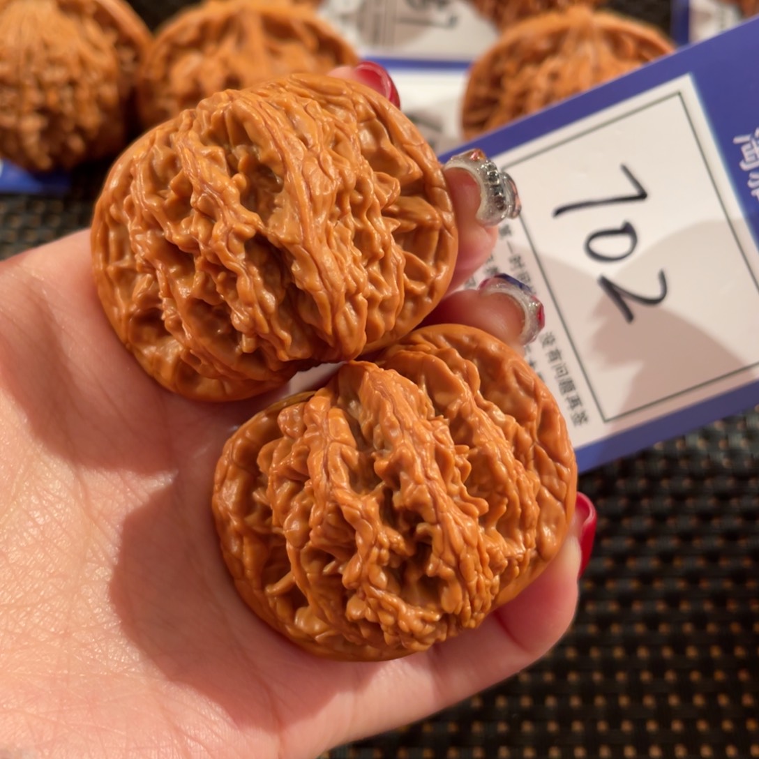 文玩核桃把件702号44尺虎头