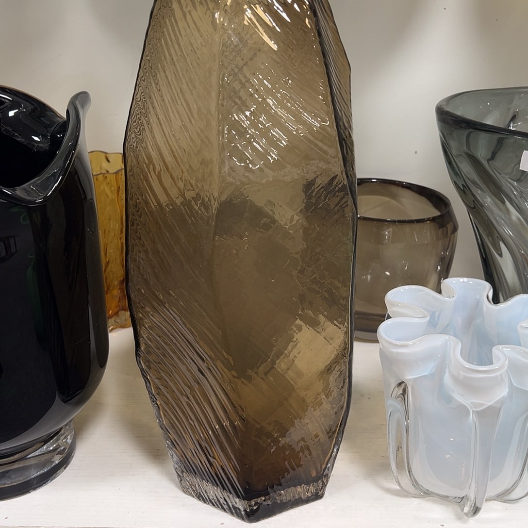 琉璃高42棕色琉璃花器