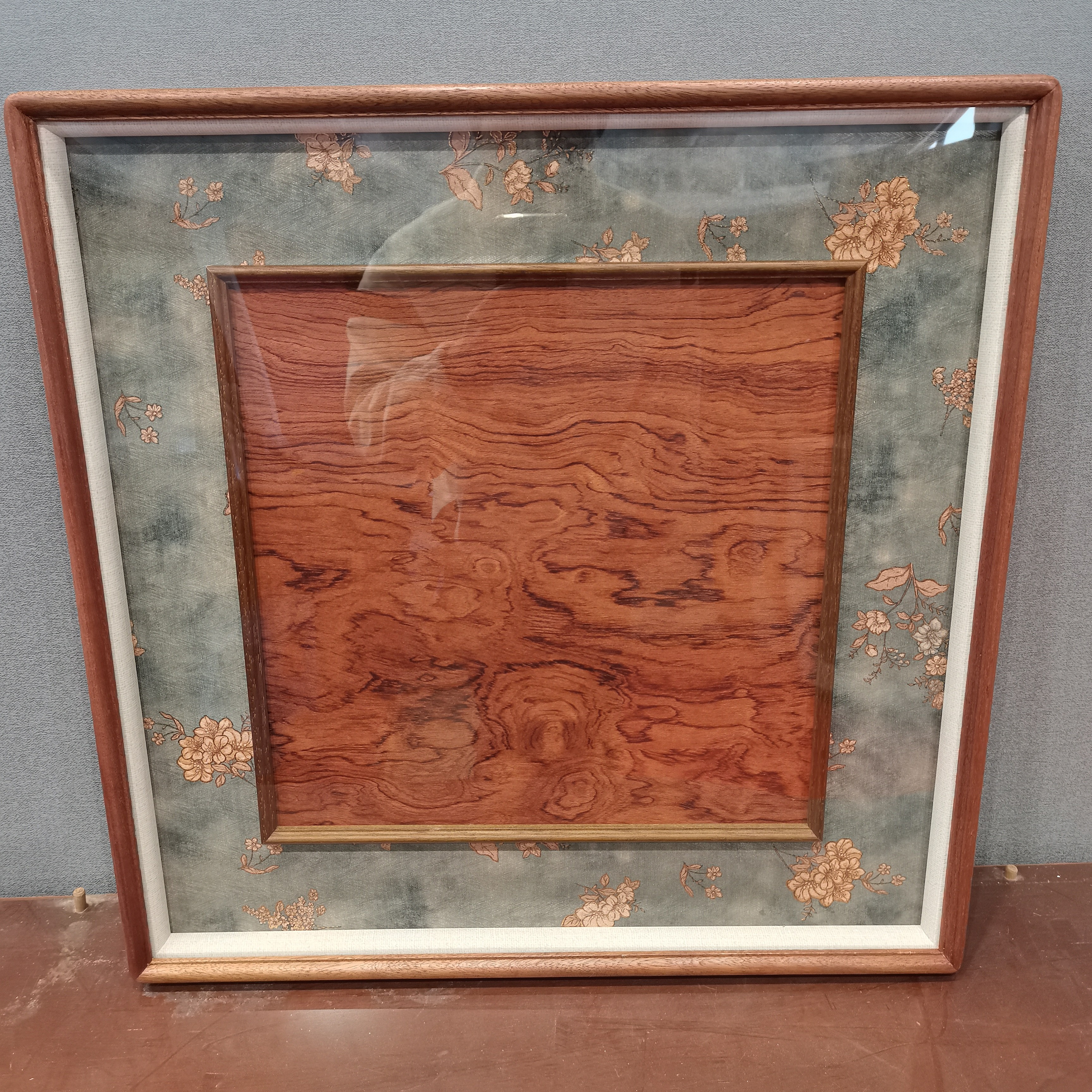 真丝苏绣釉青锦——50x50乌檀木框中框画框【画芯33x33】