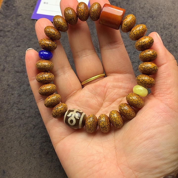 呜***哉星月菩提吊坠手串