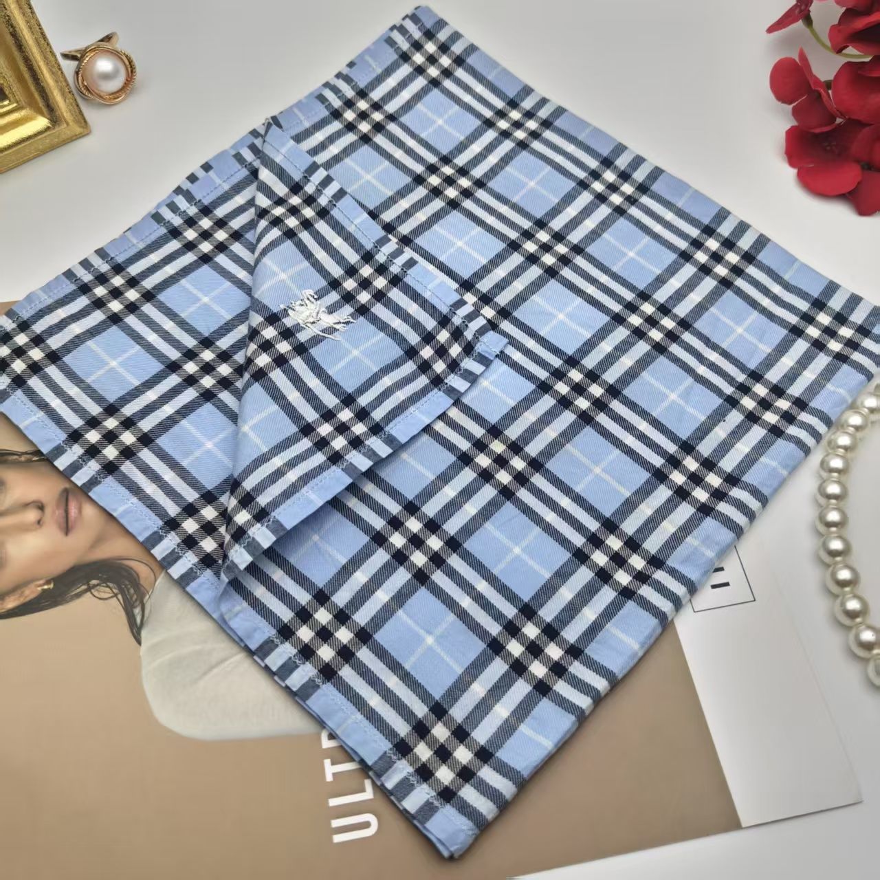 99新 BURBERRY/博柏利 海囤/巴宝莉/丝巾/YY05661