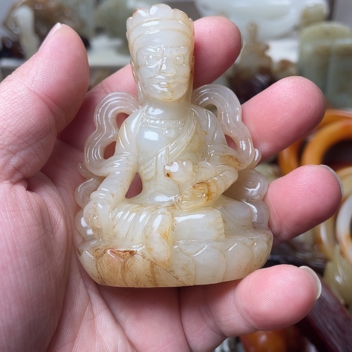 忠***堂和田玉未镶嵌颈饰