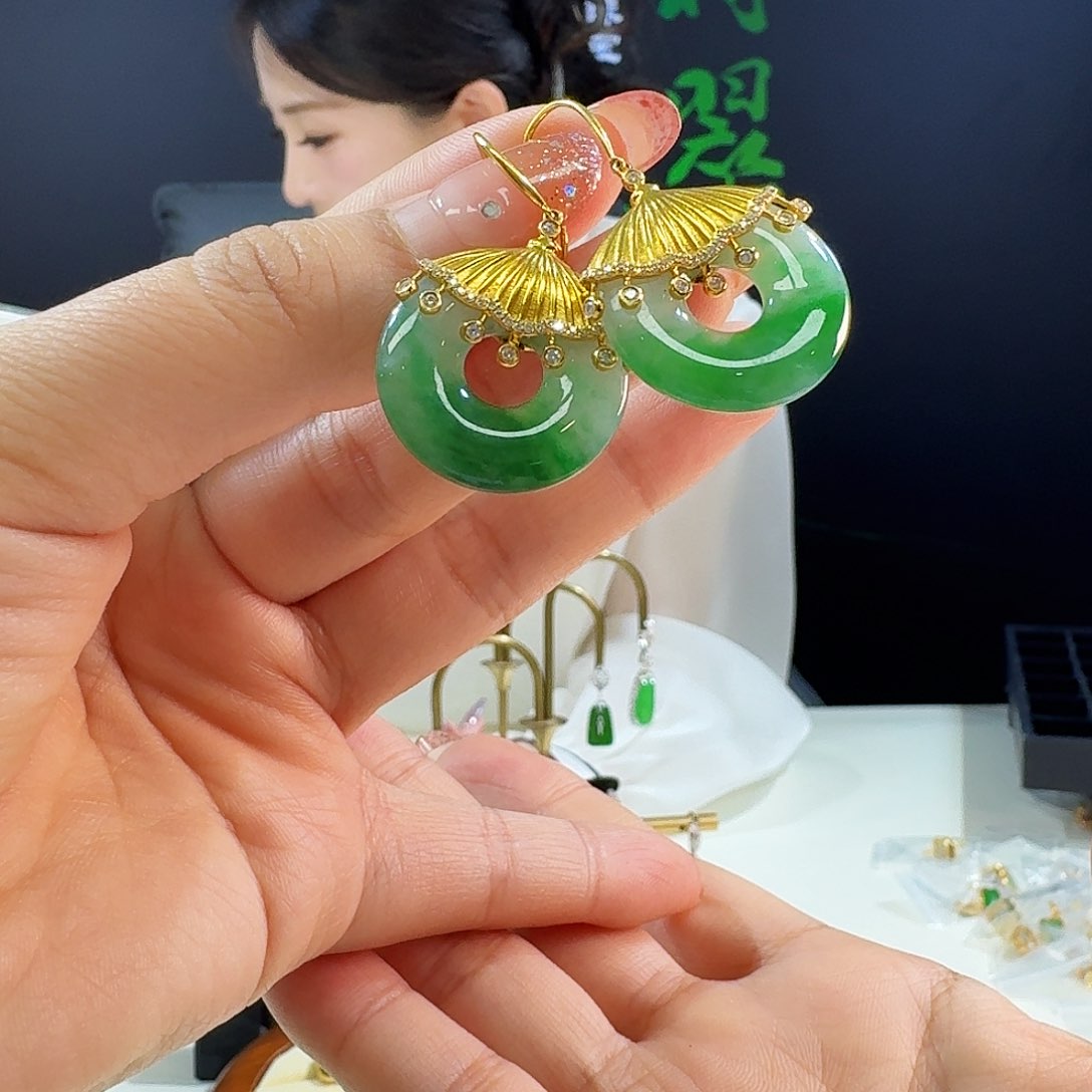 翡翠耳饰18K金镶嵌18k镶嵌