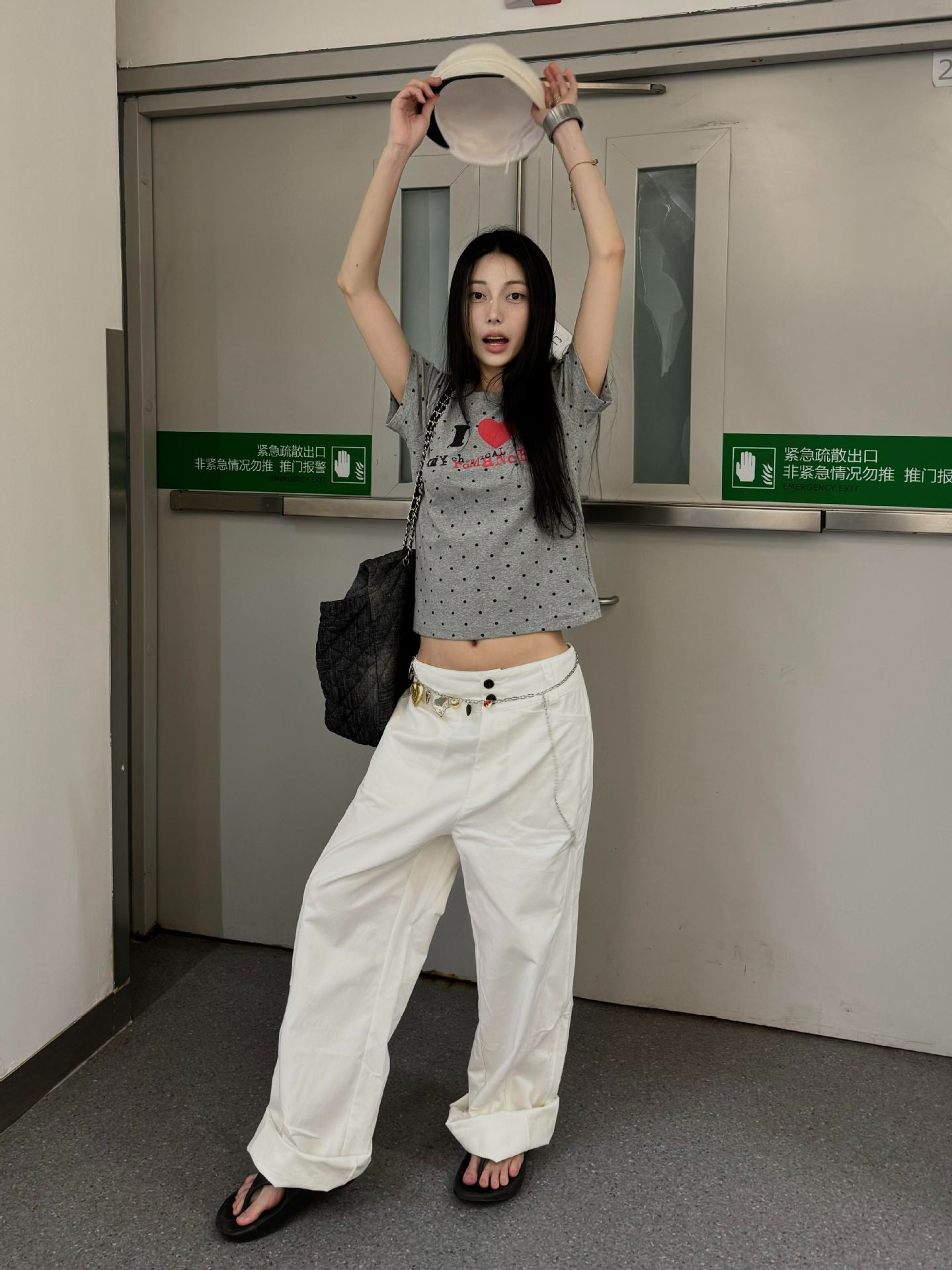 甜辣街头棉感修身显瘦正肩圆点纯色可爱短袖t恤女夏