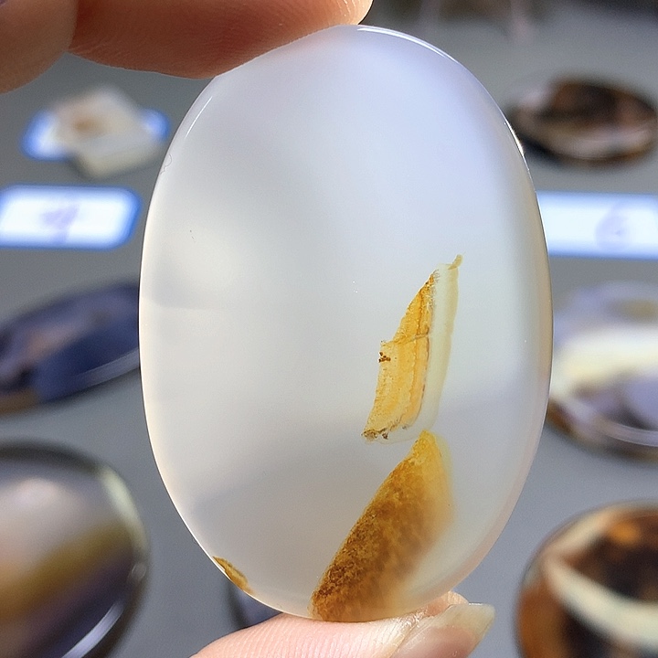 未镶嵌颈饰玛瑙/玉髓