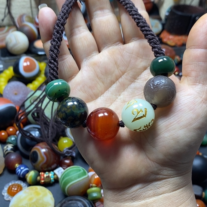 玛瑙/玉髓未镶嵌颈饰