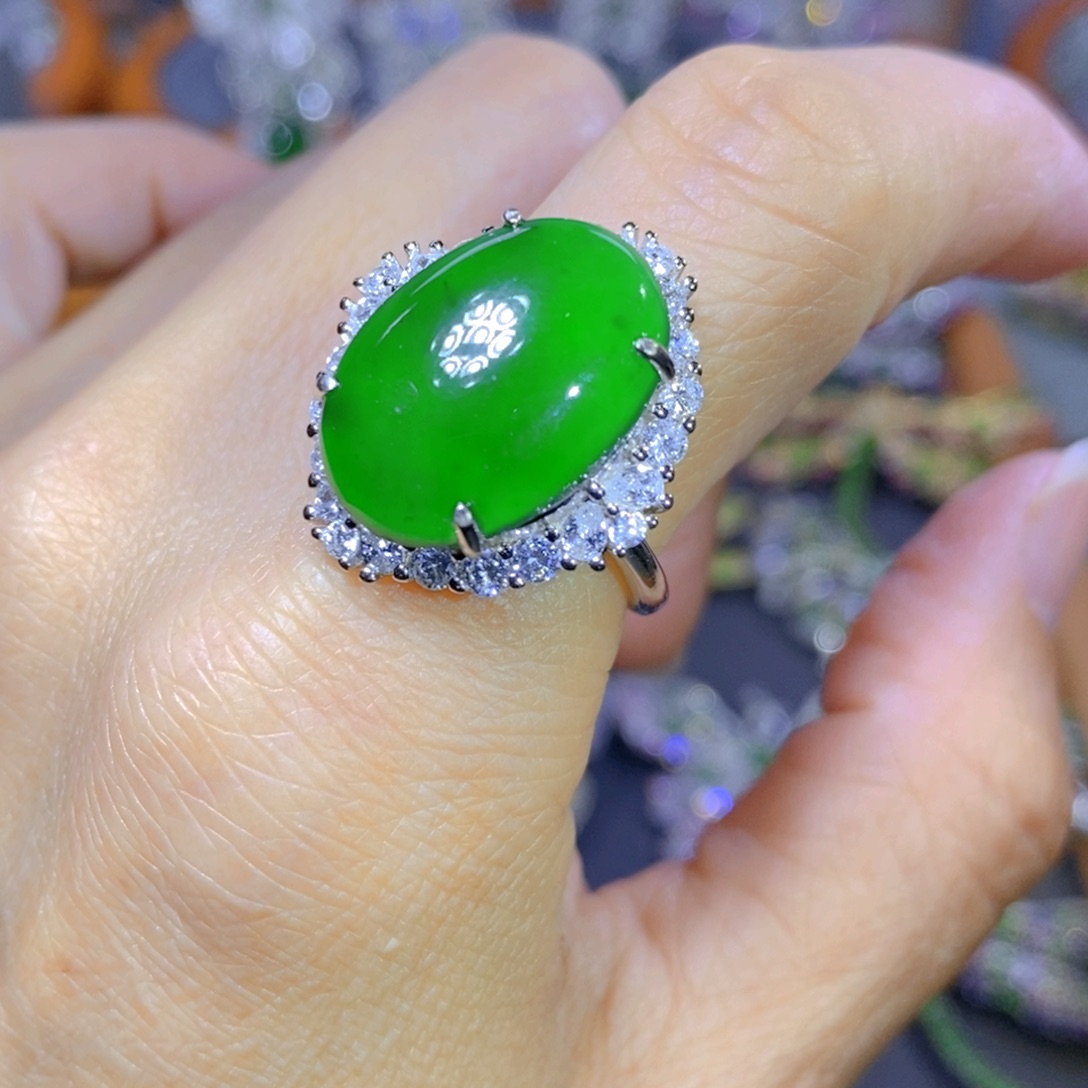 翡翠颈饰银S925镶嵌天然翡翠