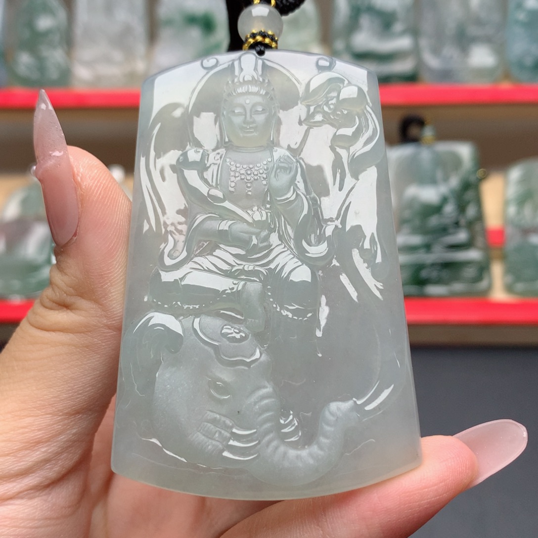 玛***家颈饰未镶嵌翡翠普贤菩萨