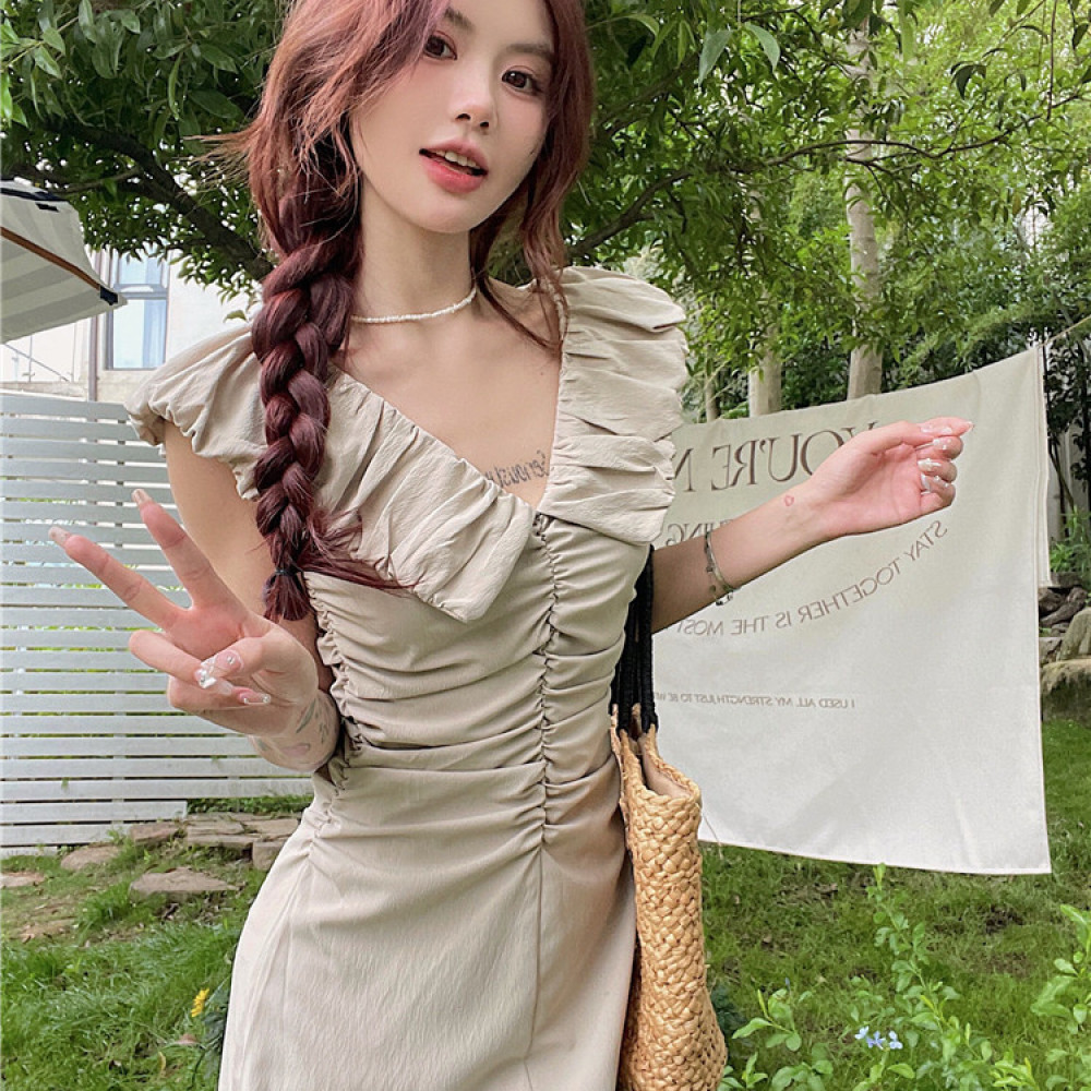 法式复古小众荷叶领设计感收腰褶皱气质连衣裙女夏新款慵懒风长裙