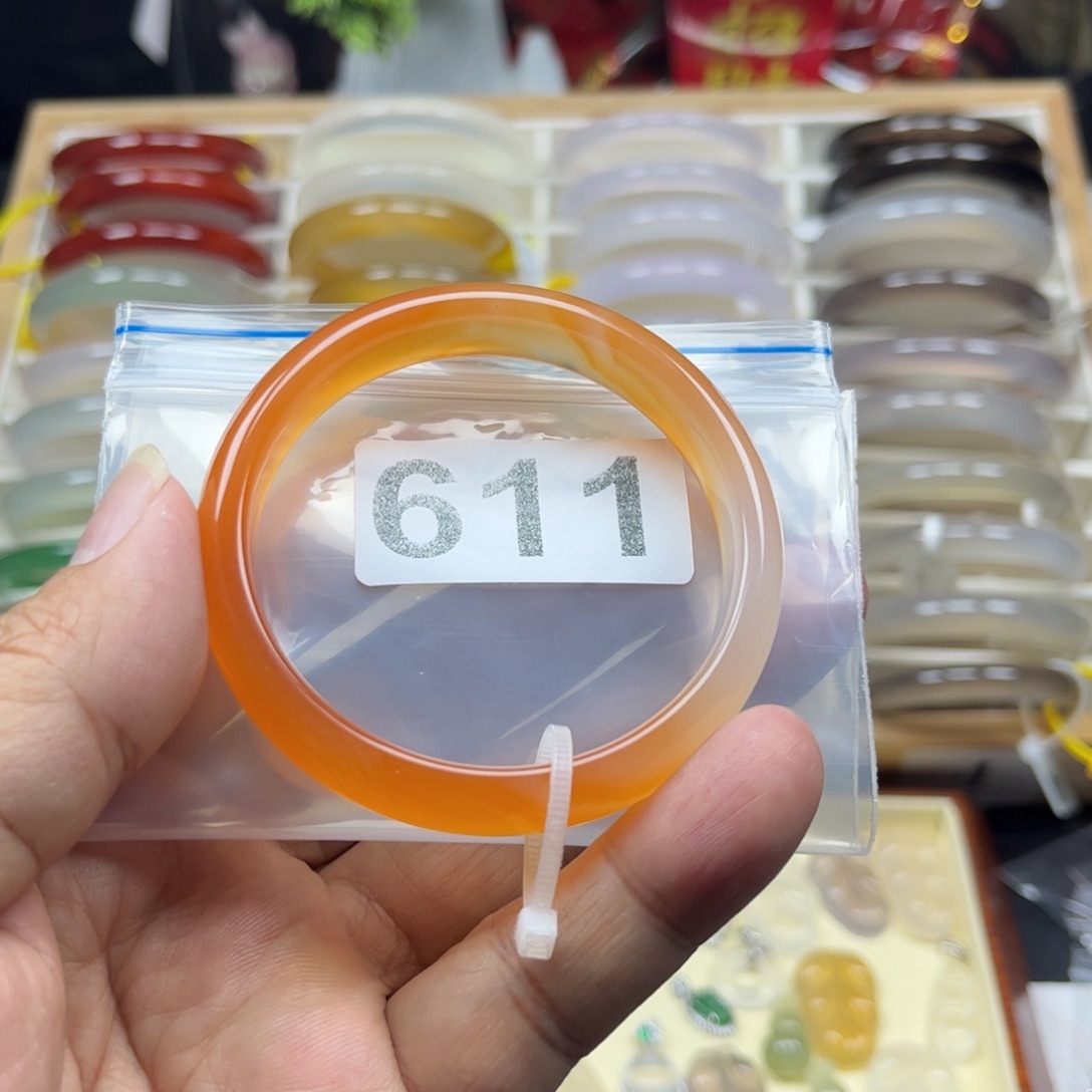 玛瑙/玉髓手镯未镶嵌