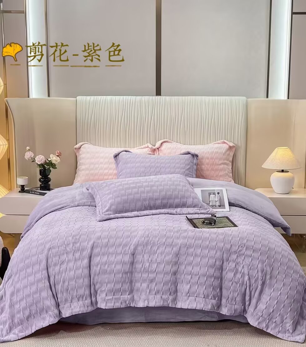 剪花简约高克重牛奶绒四件套