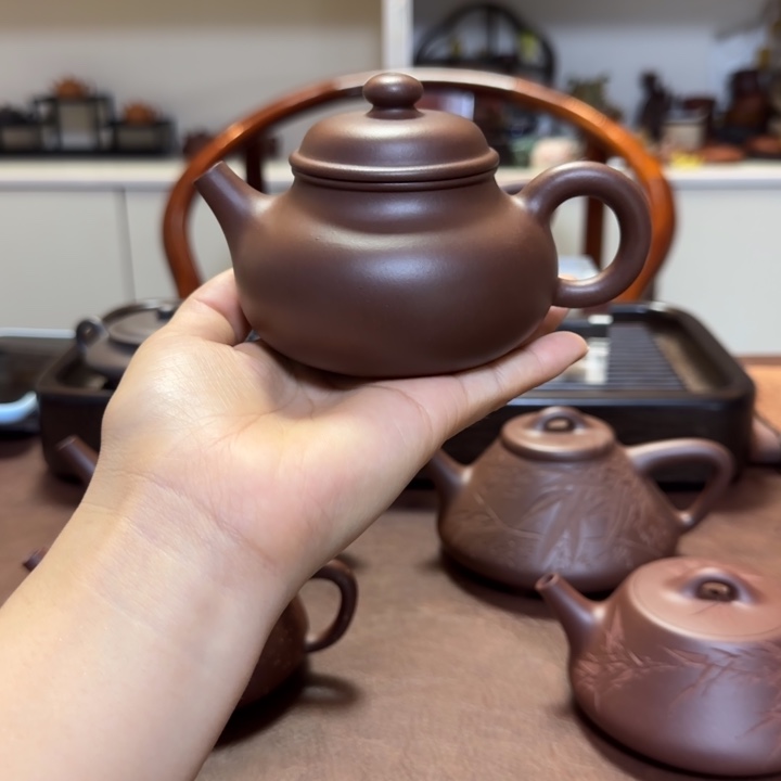 茶壶紫泥容天精工180ml