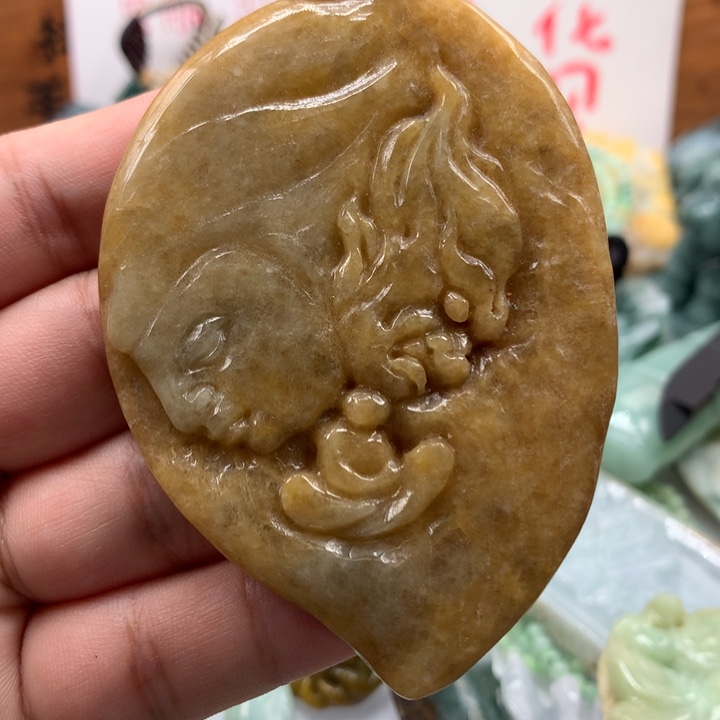 翡翠颈饰未镶嵌保真天然A货翡翠