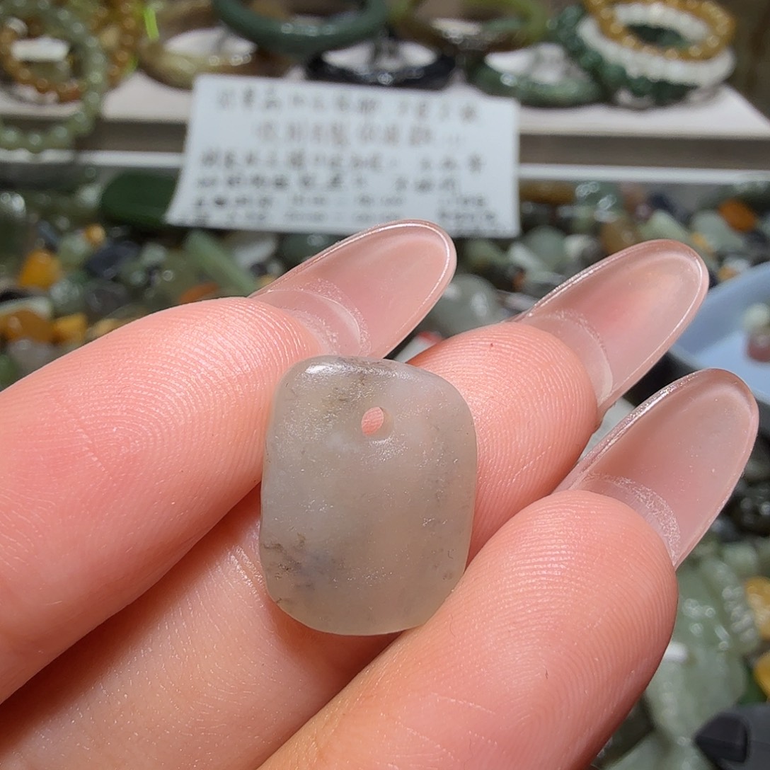 和田玉未镶嵌珠宝奇石