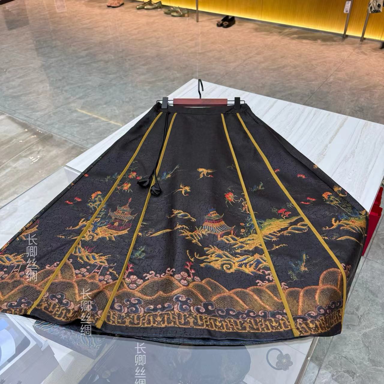 【倾云】滕王阁高端气质遮肉真丝马面裙 21204