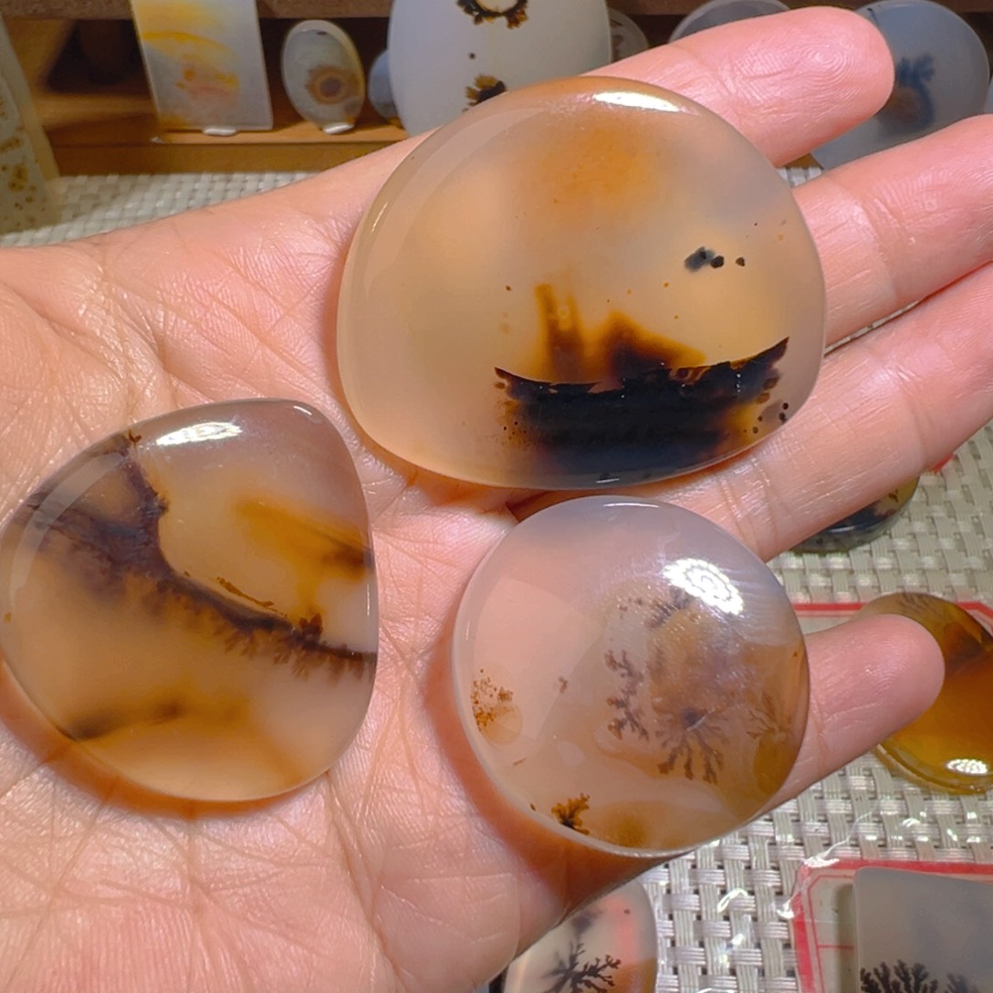 星***空玛瑙/玉髓未镶嵌颈饰