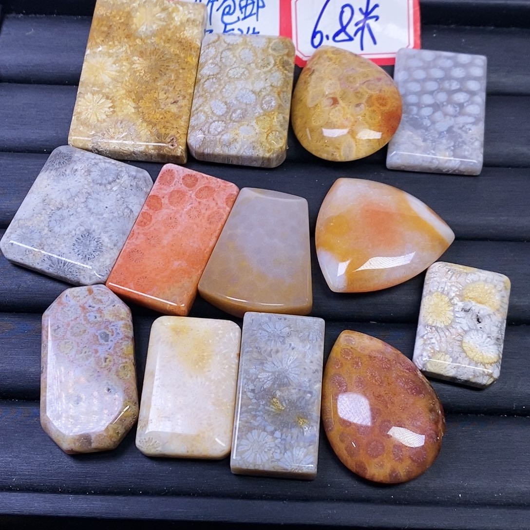 硅化玉颈饰合金花**贵